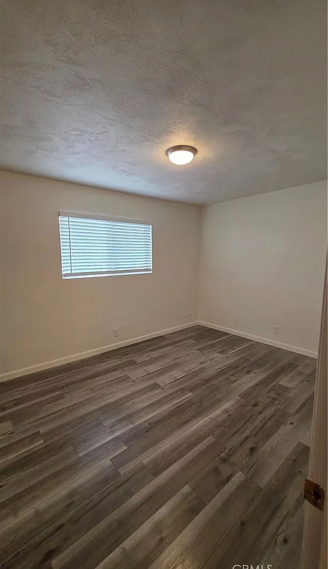 2 bed, 800 sqft, $2,100 — Photo 4