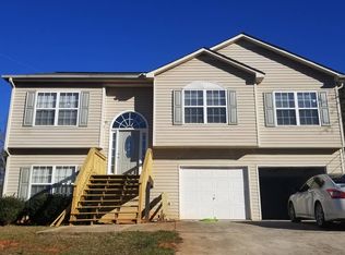 55 Corn Crib Ct, Newnan, GA 30263