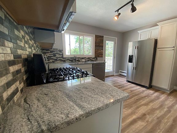 5th image of 3039 California St NE #4