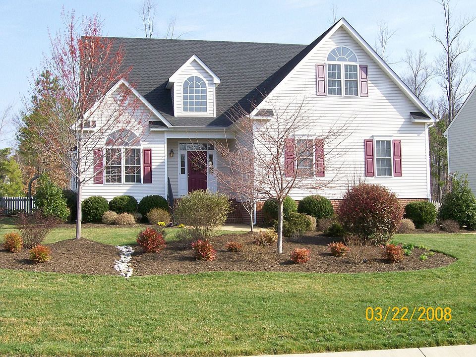 Beautiful landscaped front yard