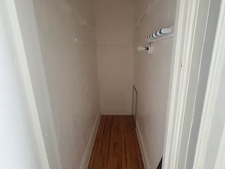721 Ashland Ave #1F — Photo 3