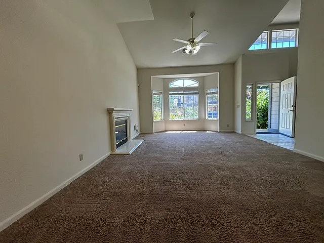 201 Sapphire Ct — Photo 5