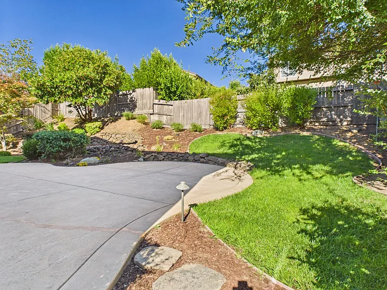4085 David Loop — Photo 11