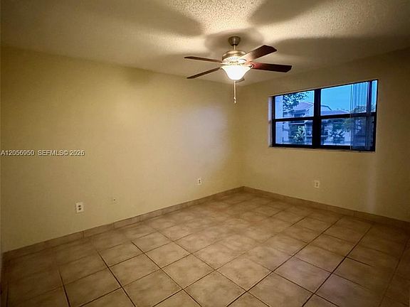 2nd image of 9945 Nob Hill Ct #9945
