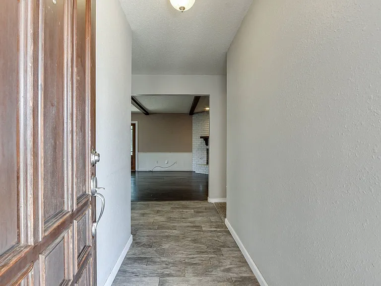 11007 Greystone Ave — Photo 5