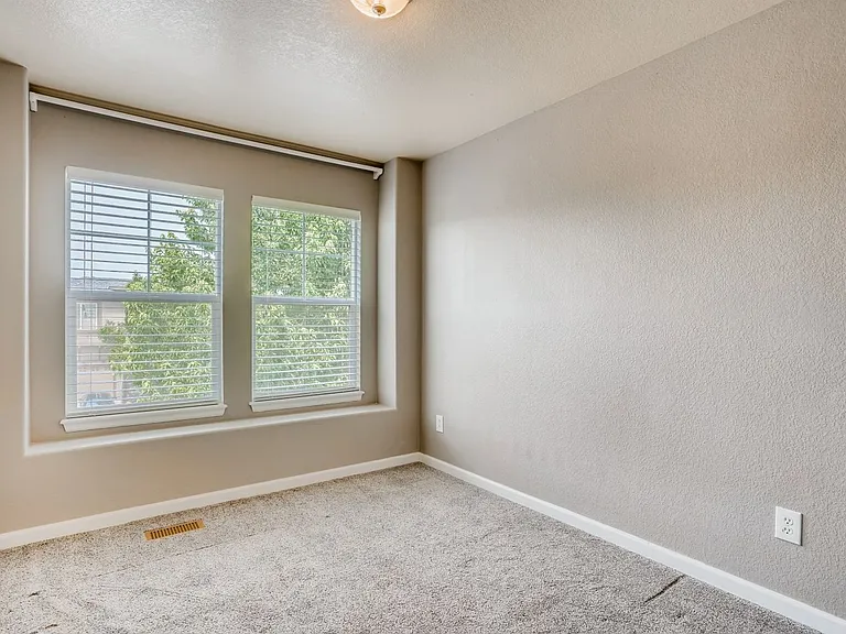 10594 Jewelberry Trl — Photo 25