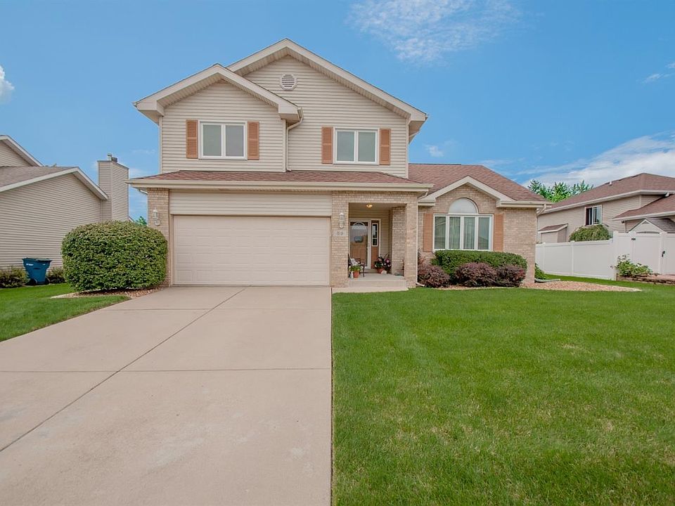 1st image of 89 Deertrail Dr