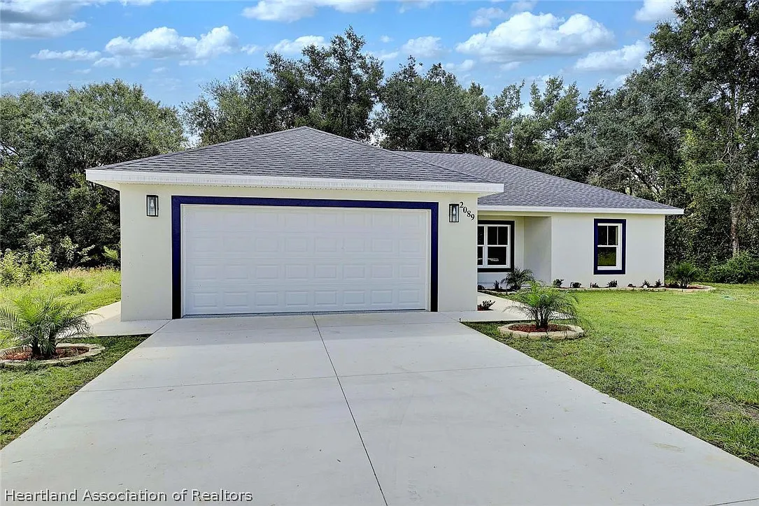 3 bed, 2.0 bath, 1700 sqft, $1,900 — Photo 3