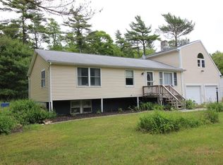 17 Giffords Corner Rd, Marion, MA 02738