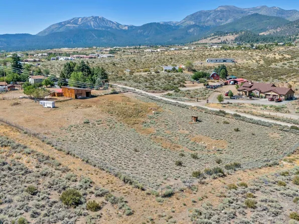 5785 Carl Dr, Reno, NV 89511