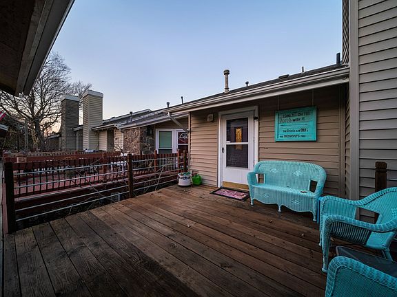 2nd image of 702 Villa Vista Dr