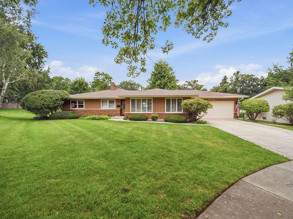 1st image of 2141 Country Knoll Ct