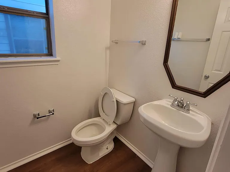 2726 Skyview Crest Ct — Photo 11