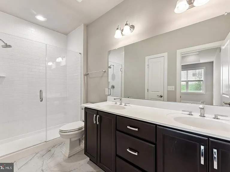 38 Lacey Ln — Photo 21