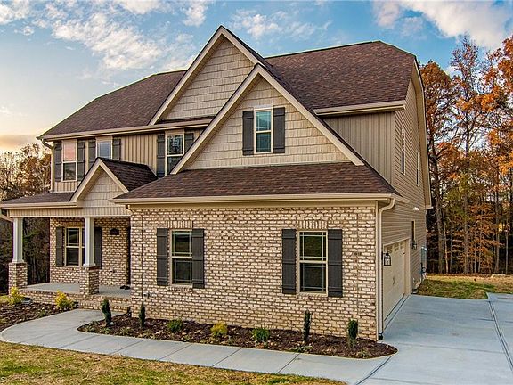 2nd image of 5520 E Hiddenbrook Dr