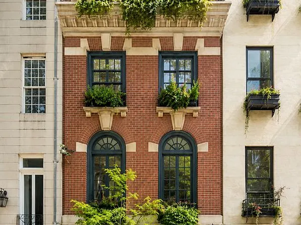163 E 64th St, New York, NY 10065
