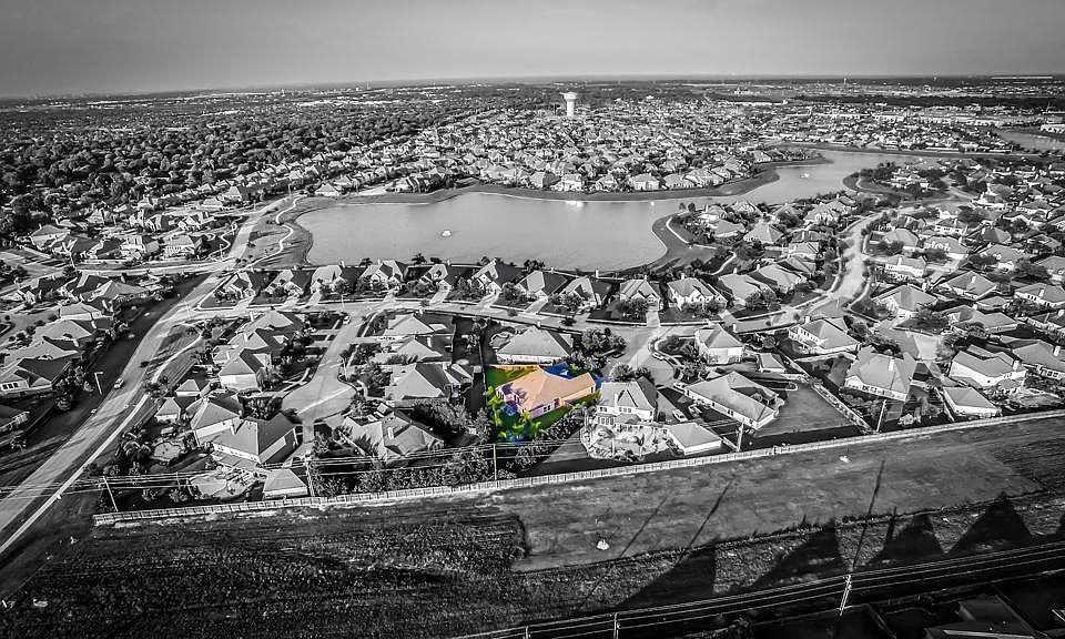1st image of 2904 Waterborough Ct