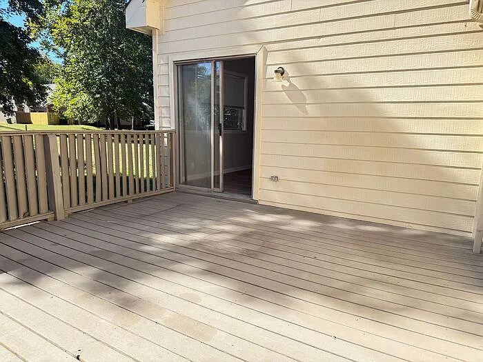 431 Belle Pointe Dr — Photo 28