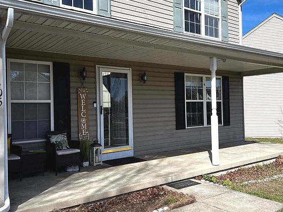 2nd image of 105 Ivy Ln