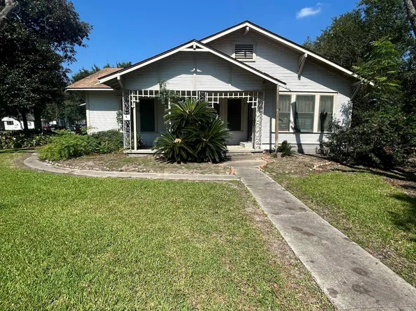 2401 Glenwood Dr, Port Arthur, TX 77642
