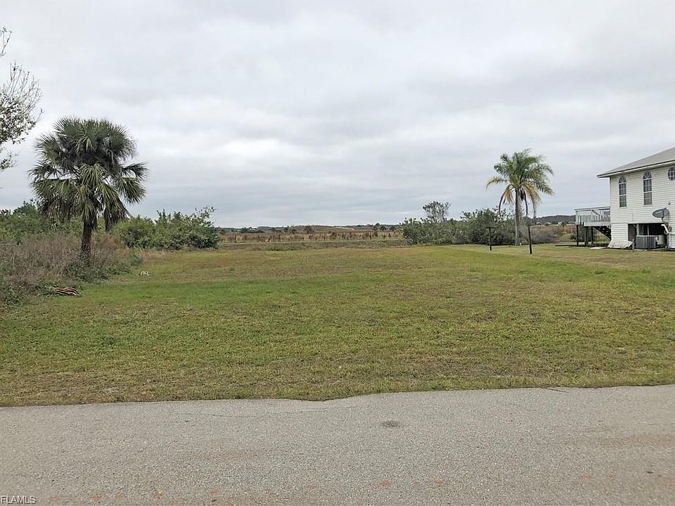 2nd image of 3824 Hyde Park Dr