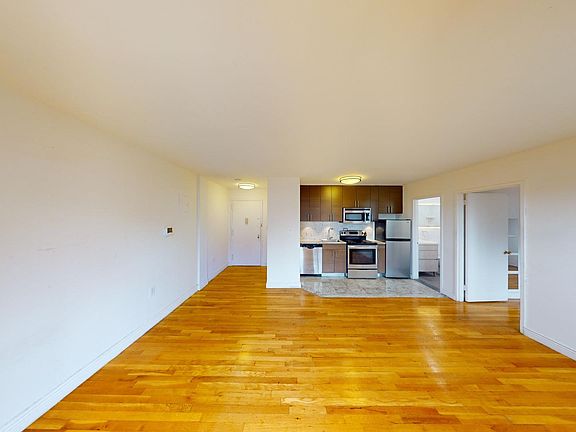 4th image of 50 Prince St Ph C