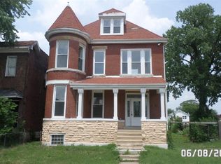 4041 Cook Ave, Saint Louis, MO 63113