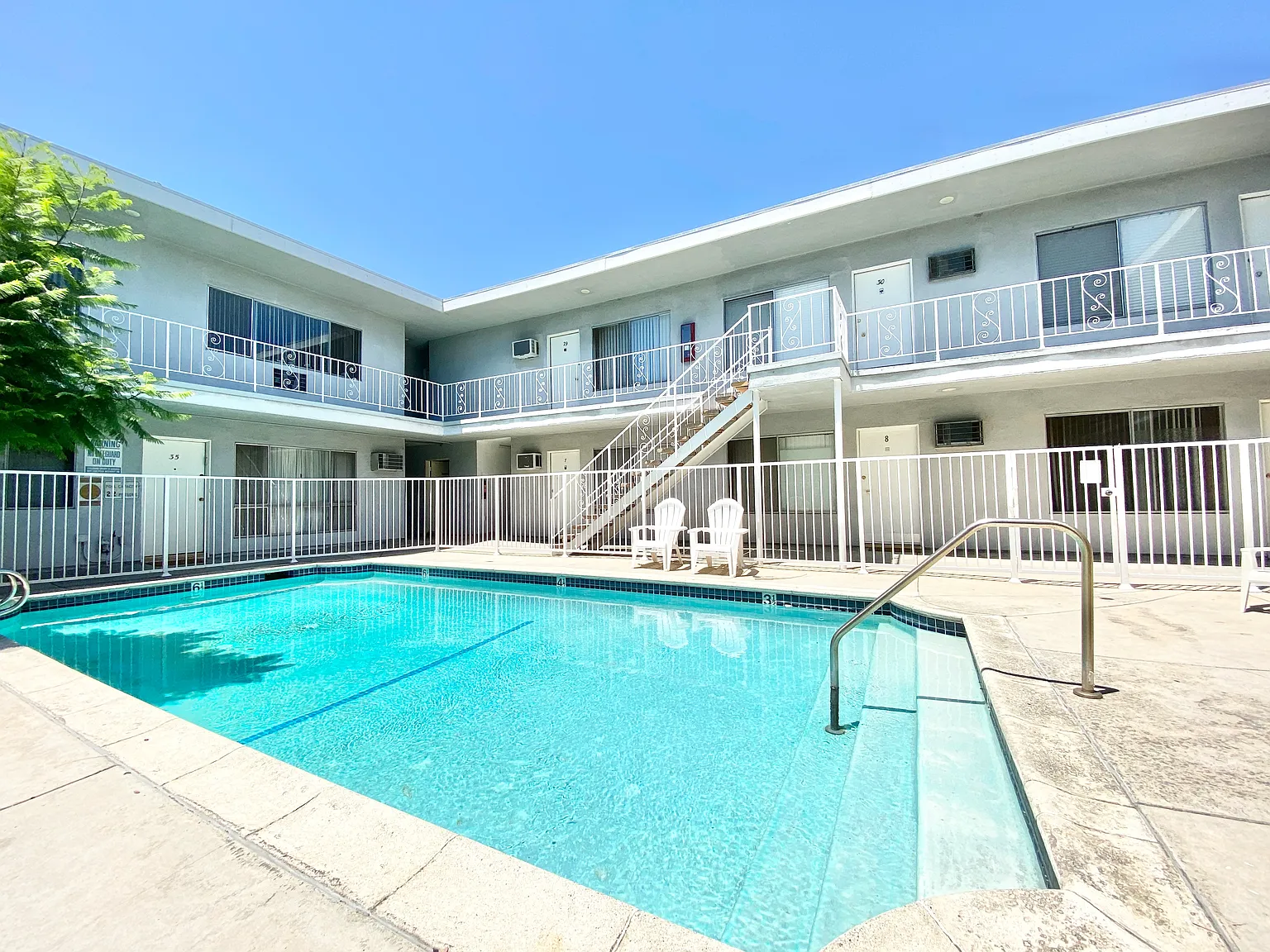 1 bed, 726 sqft, $1,735 — Photo 4