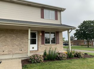107D Colonial Pkwy, Yorkville, IL 60560