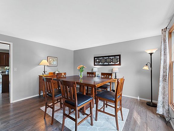 4th image of 2906 Sunray Ln
