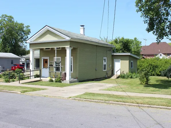 310 5th St, Watkins Glen, NY 14891