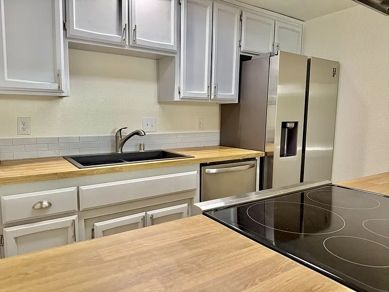 890 Athan Ave — Photo 3