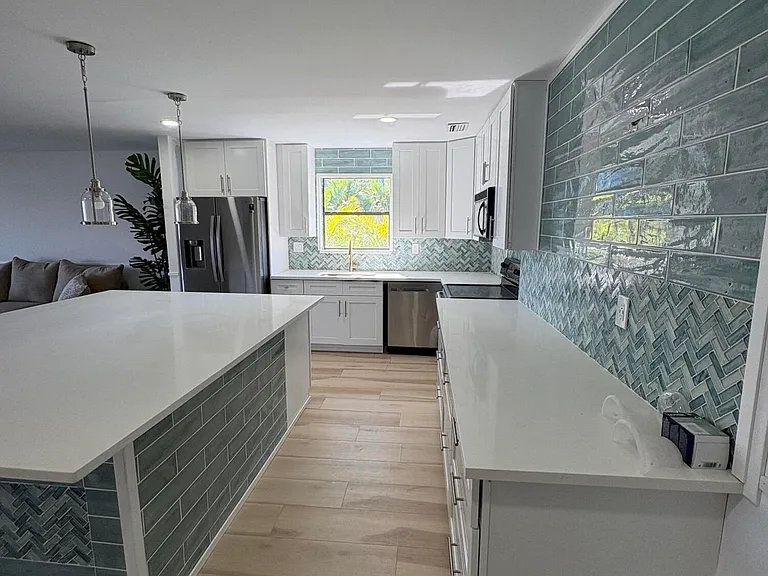 360 Wilma Cir #7 — Photo 13