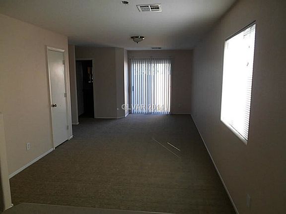 3rd image of 5271 Broadlake Ln