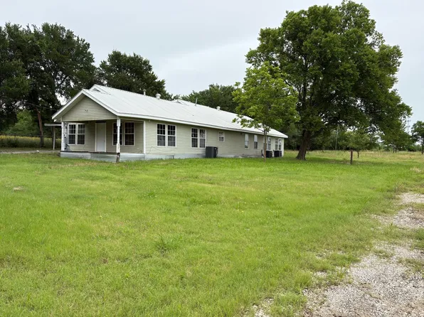 4801 Dell Dr, Greenville, TX 75401