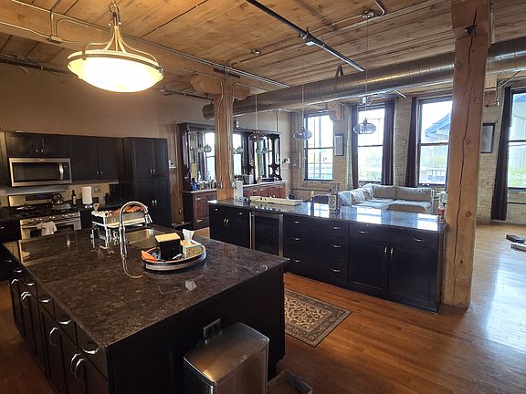 Impressive Chef's Kitchen!