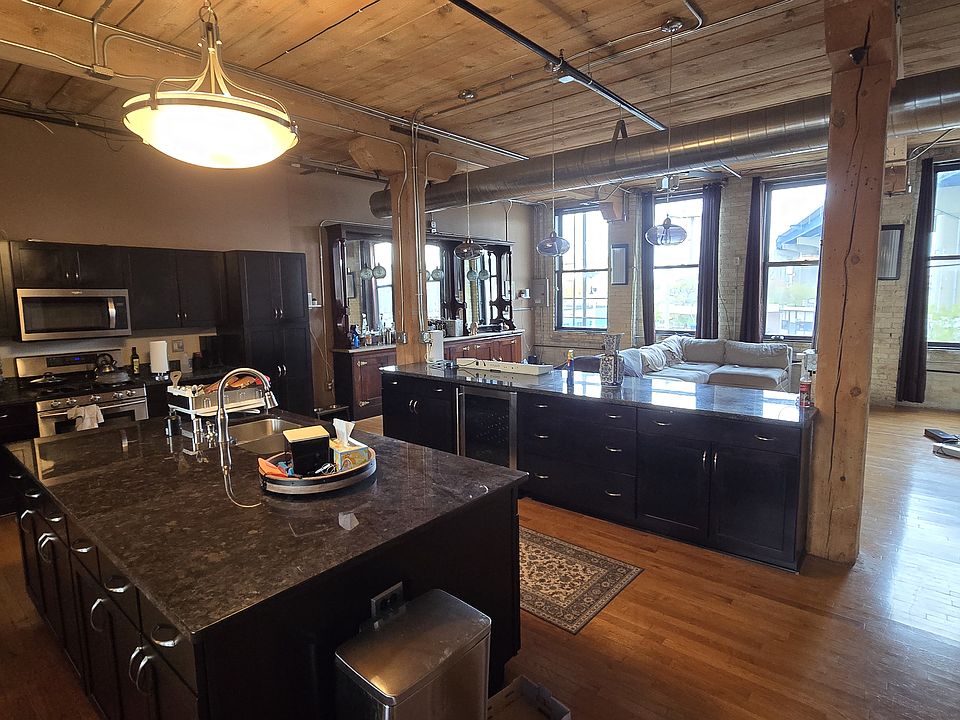 Impressive Chef's Kitchen!