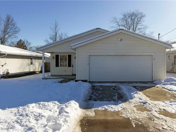 1073 Lloyd Ave, Aurora, OH 44202