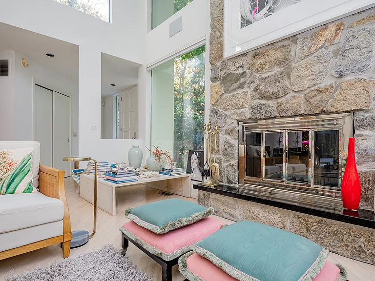4 Bob White Ct — Photo 4