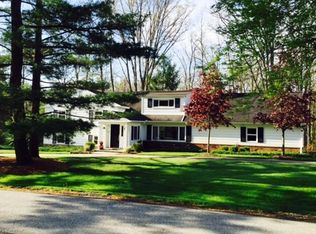 50 Fircrest Ln #0, Moreland Hills, OH