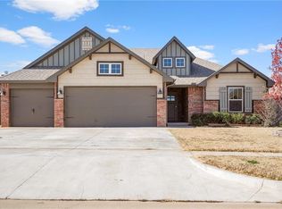 733 Redvine Rd, Yukon, OK 73099