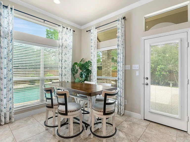 11 Pintuck Pl — Photo 17