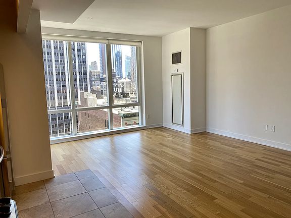 3rd image of 885 6th Ave APT 17D