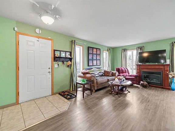 4th image of 149 W Silver Dr
