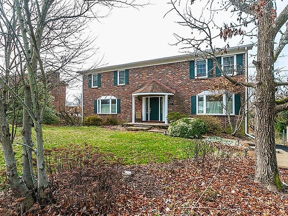 2nd image of 3312 Grasmere Dr