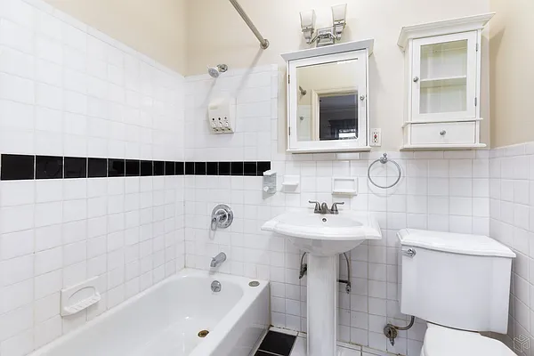 Rented by Halstead Real Estate | media 14