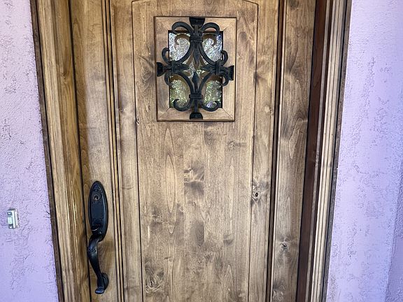 2nd image of 1457 Maxine Ave