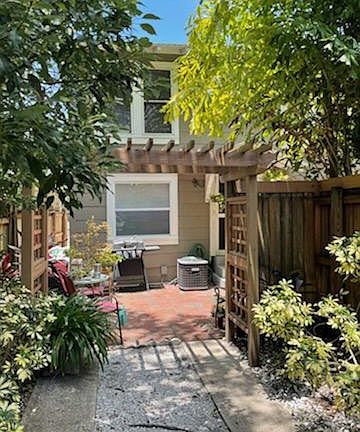 3rd image of 807 S Fremont Ave #1/2