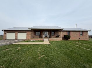 1000 Double M Ln, Mount Sterling, KY 40353