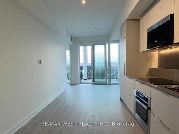 3rd image of 1 Fairview Rd E #615